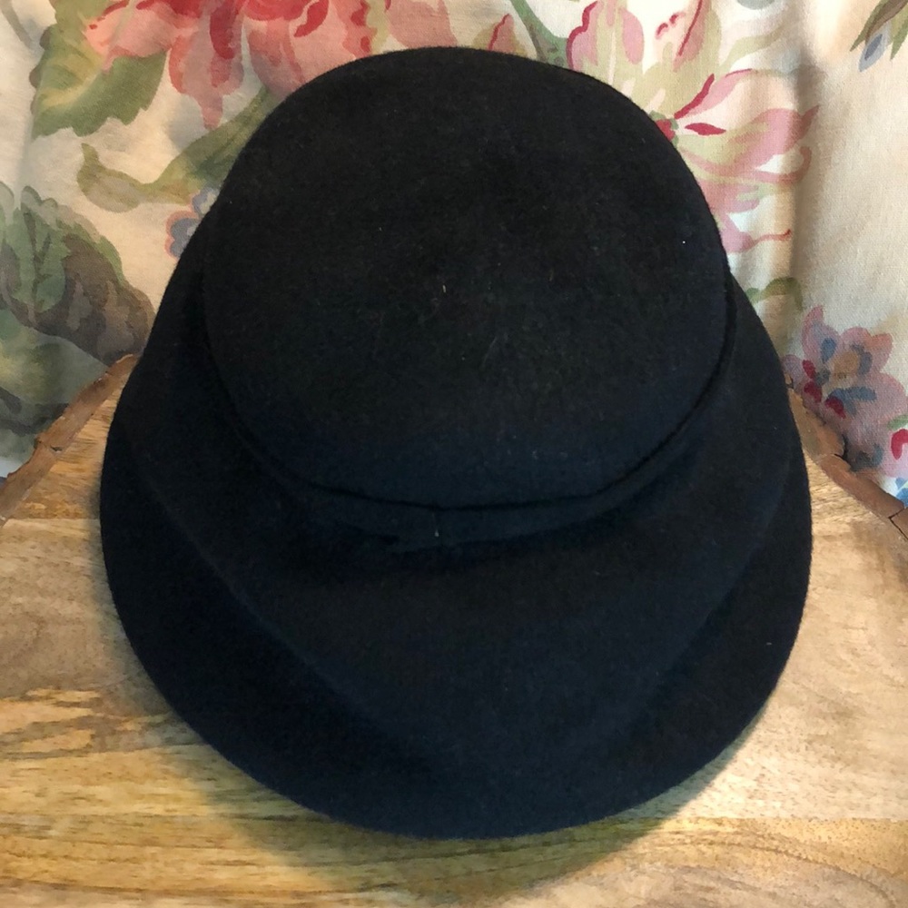 VINTAGE 60’s NECO Elongated Pillbox Hat WOOL black Audrey Hepburn VIBE Classic